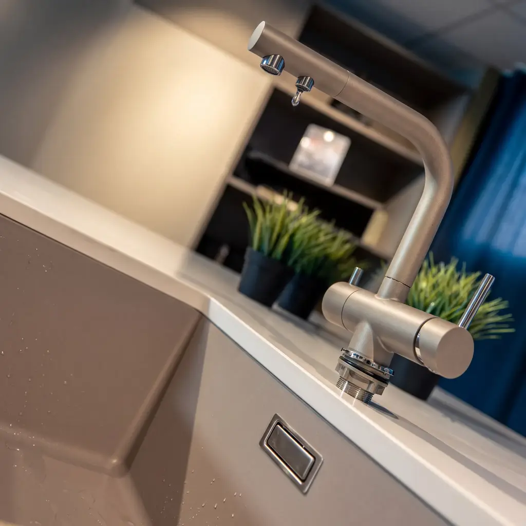Extreme Low-Angle Basin Rim View.webp